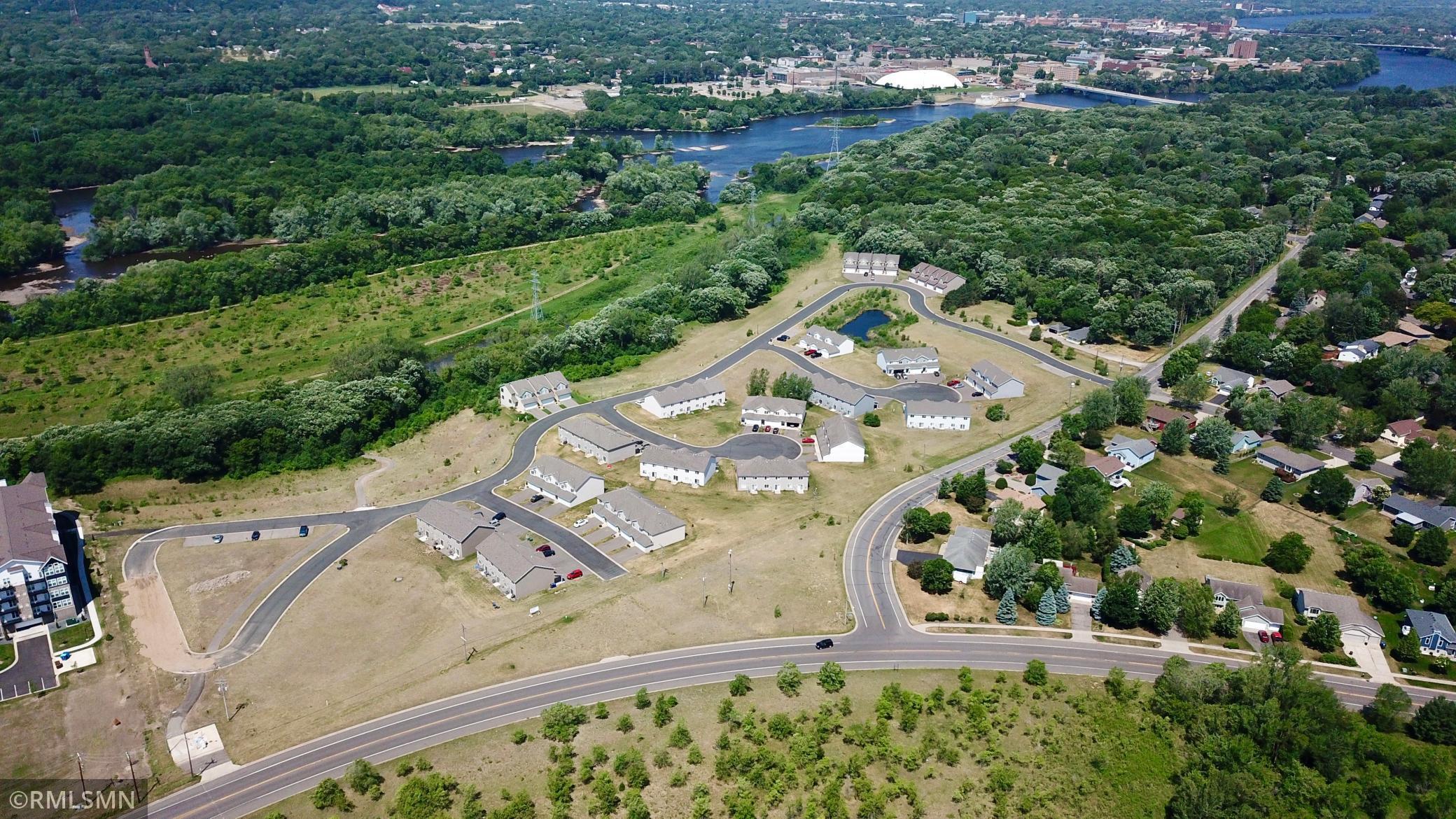 3BFEDC1C-3BCA-4EB1-A834-D137A26A6A19_1_201_a