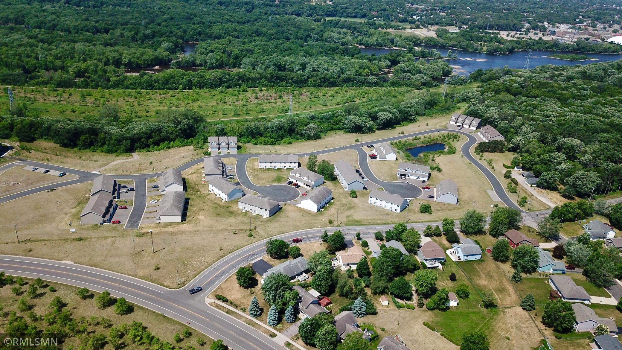 9A9ED070-7A35-4B56-AB4C-BEF154BEC6CB_1_201_a