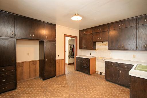 Recreate this great space! Kitchen is 12' x 13' with pantry.