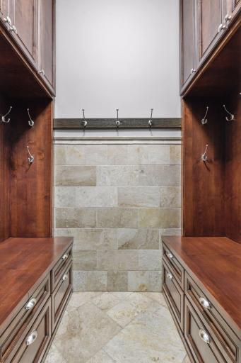 Photo for 1450 W Farm Road, Chaska, MN 55318 - Listing #6113107 An alcove in the mud room offers built-in lockers, storage drawers and coat hooks.
