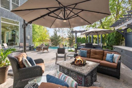 Photo for 1450 W Farm Road, Chaska, MN 55318 - Listing #6113107 Enjoy connecting with family and friends in this beautiful space.