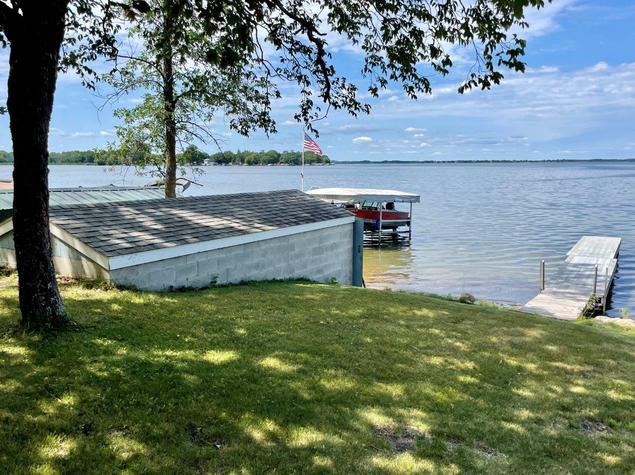 11-Boat house (3).jpg