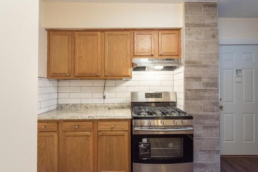 2017-11-17 1328 Jefferson St NE-32.jpg