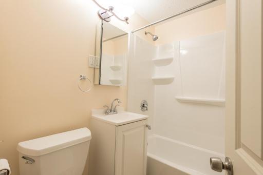 2017-11-17 1328 Jefferson St NE-31.jpg