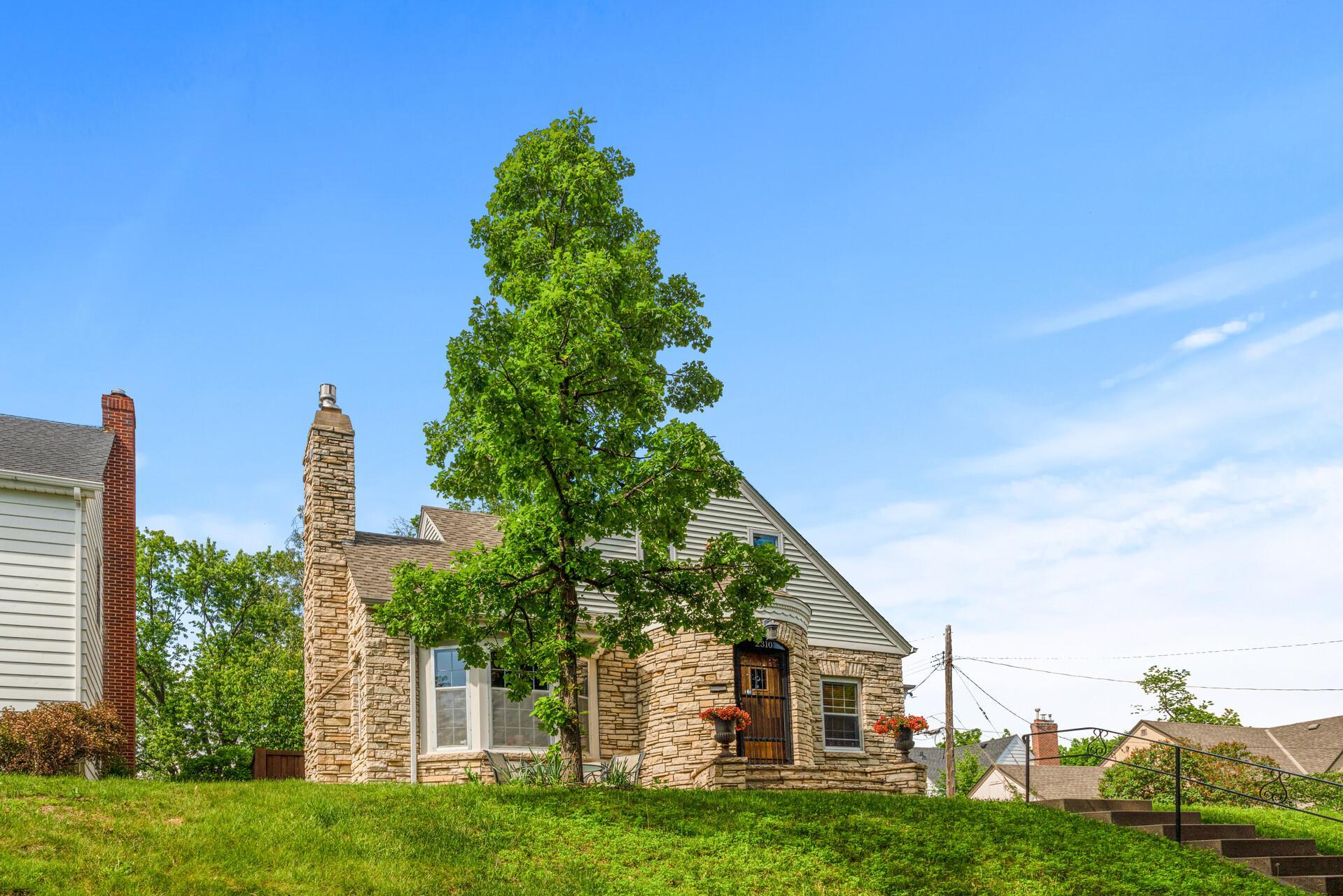 Photo for 2310 43rd Street E, Minneapolis, MN 55406 - Listing #6322170 2310 43rd Street E, Minneapolis, MN 55406