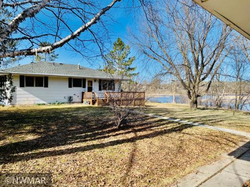 622 1st Avenue SE, Baudette, MN 56623