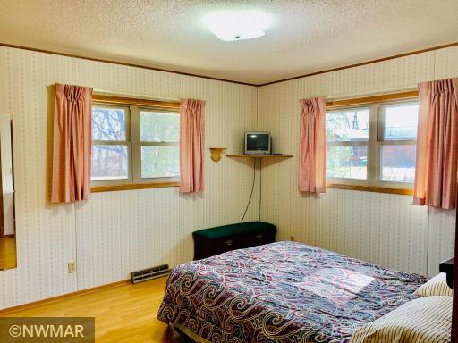 622 1st Avenue SE, Baudette, MN 56623