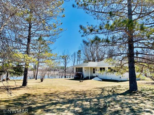 622 1st Avenue SE, Baudette, MN 56623