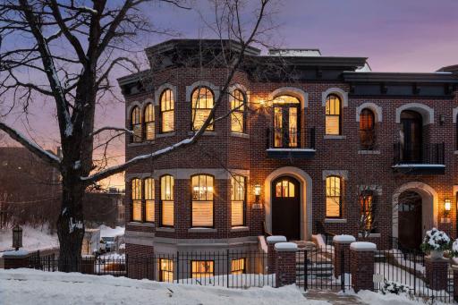 544 Rice Street E, Wayzata, MN 55391