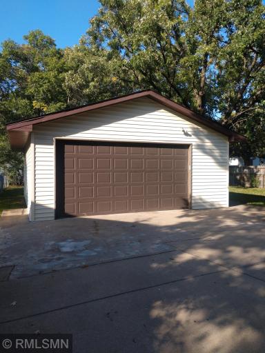 273 105th Avenue NW, Coon Rapids, MN 55448