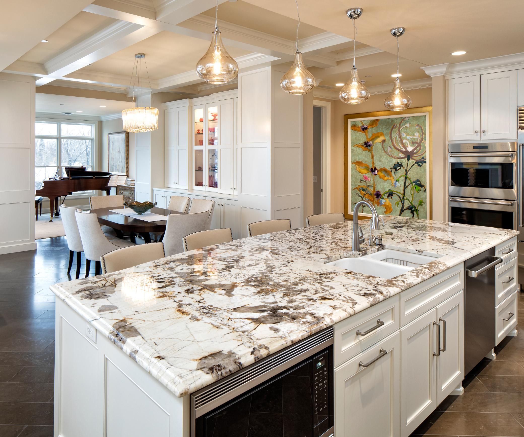 Options for both casual and formal dining