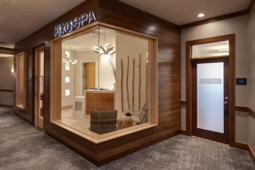 Direct access to the Hotel Landing makes for easy access for a spa appointment