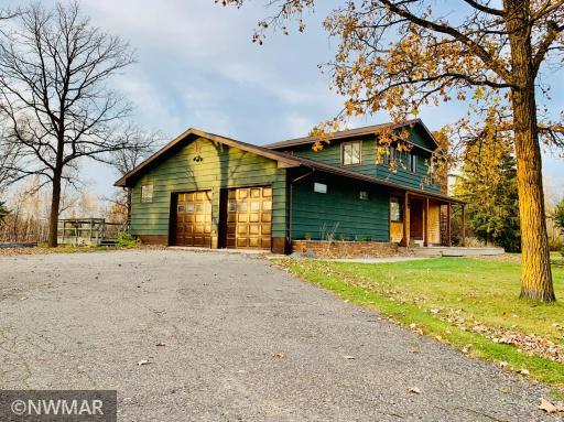 4B4B Waterfront home