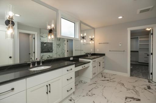 5352 Millie Rd SW Rochester MN-large-028-020-Master Bath-1500x1000-72dpi