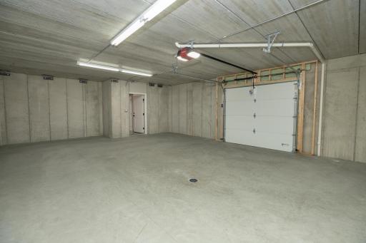 5352 Millie Rd SW Rochester MN-large-051-037-Pre Stress Garage-1500x1000-72dpi