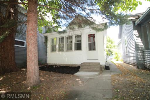Welcome to this charming little house that has been completely renovated.