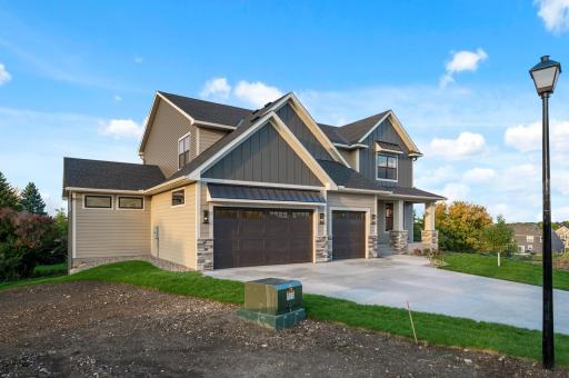 18416 56th Court N, Plymouth, MN 55446