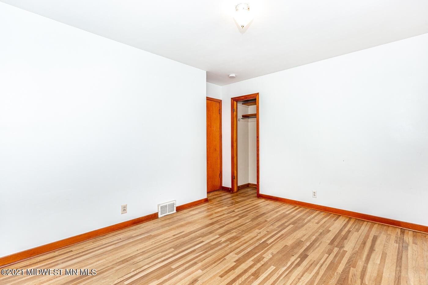 Bedroom 1b
