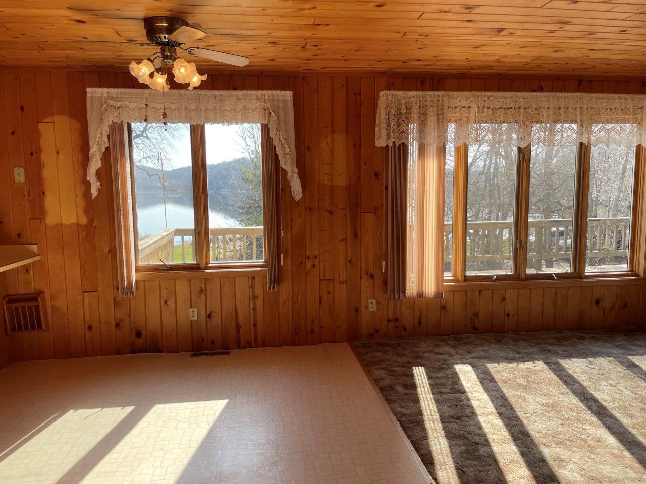 5-Dining area (1)
