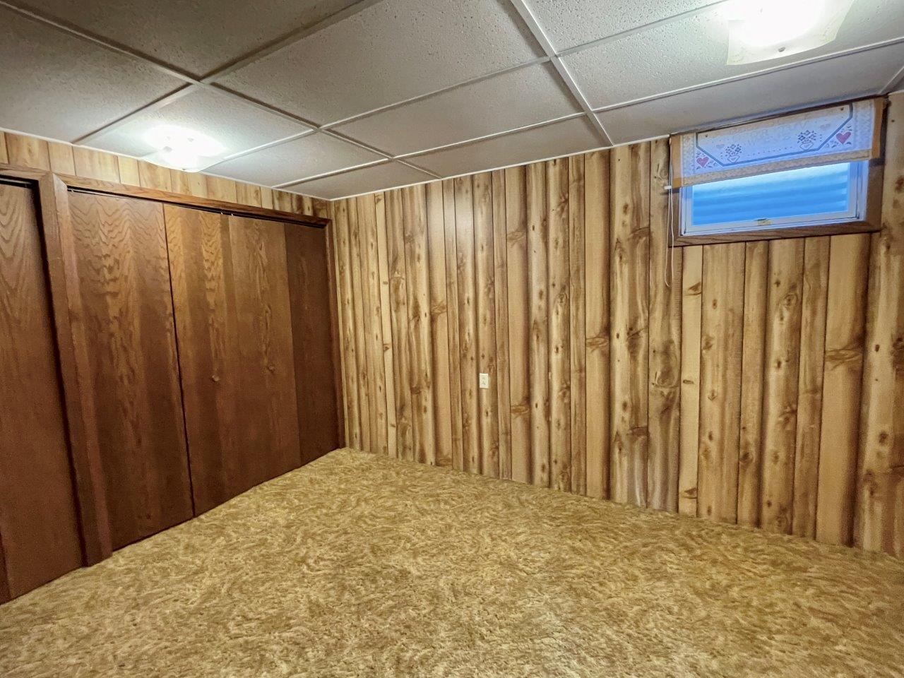9-Bedroom 3 - needs egress