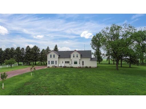 671 200th Avenue, Fairmont, MN 56031