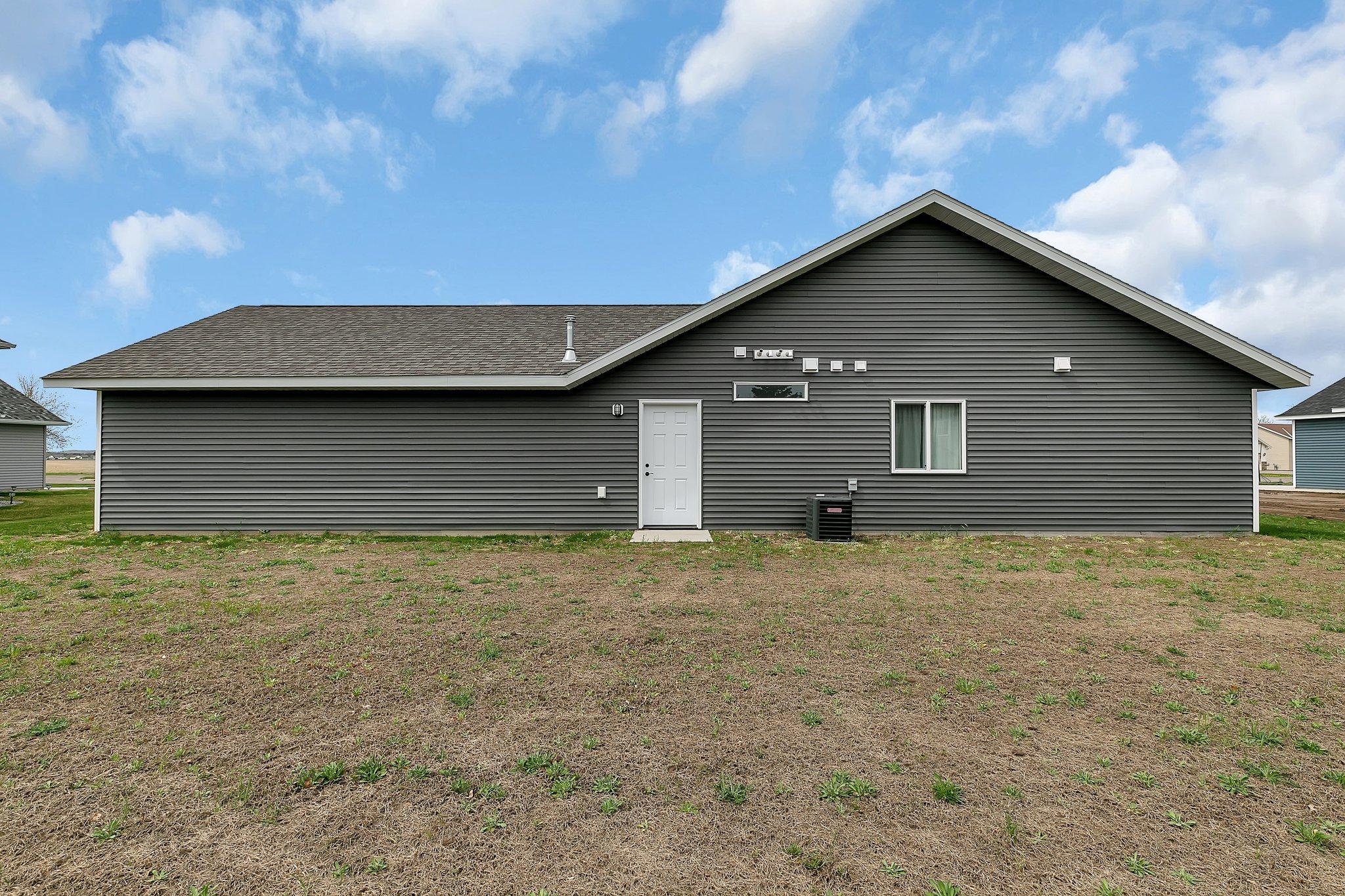 1012 7th Avenue NW, Rice, MN 56367