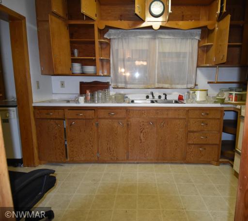 219 W State Street, Grygla, MN 56727