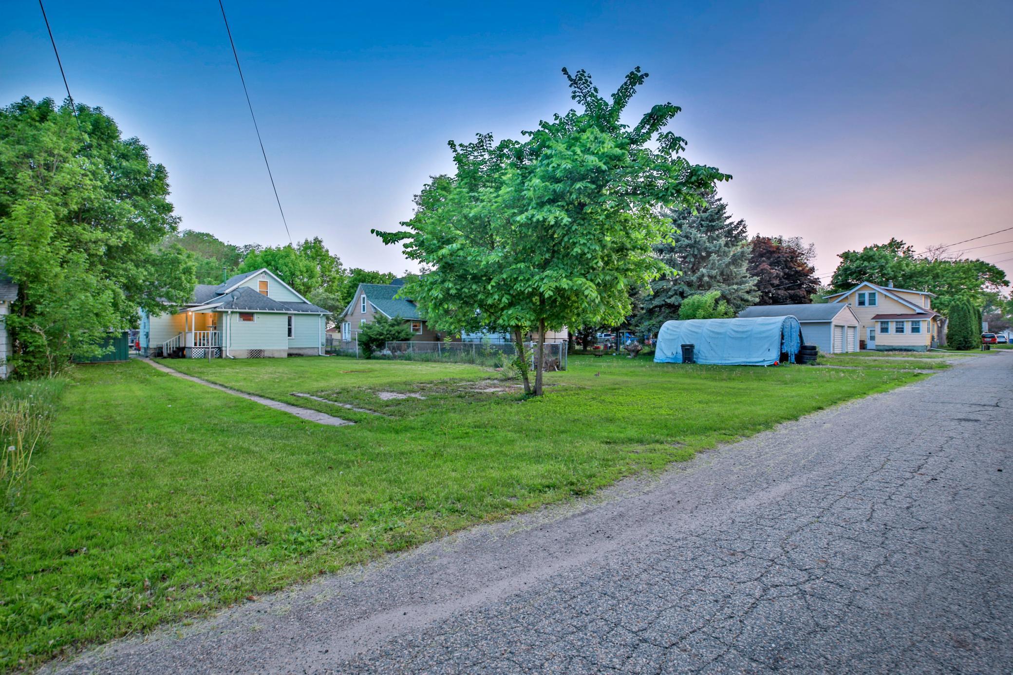 Photo for 909 3rd Avenue NE, Austin, MN 55912 - Listing #6375394 909 3rd Avenue NE, Austin, MN 55912