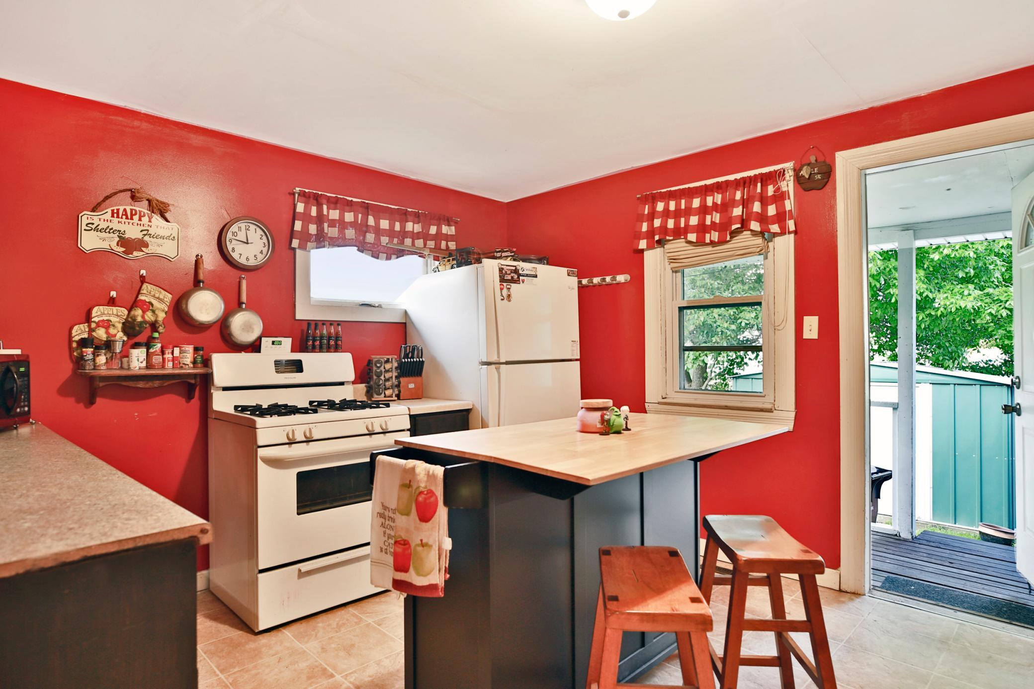 Photo for 909 3rd Avenue NE, Austin, MN 55912 - Listing #6375394 909 3rd Avenue NE, Austin, MN 55912