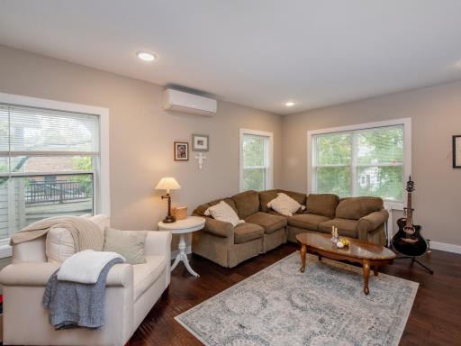 1926 Grand Avenue, Saint Paul, MN 55105