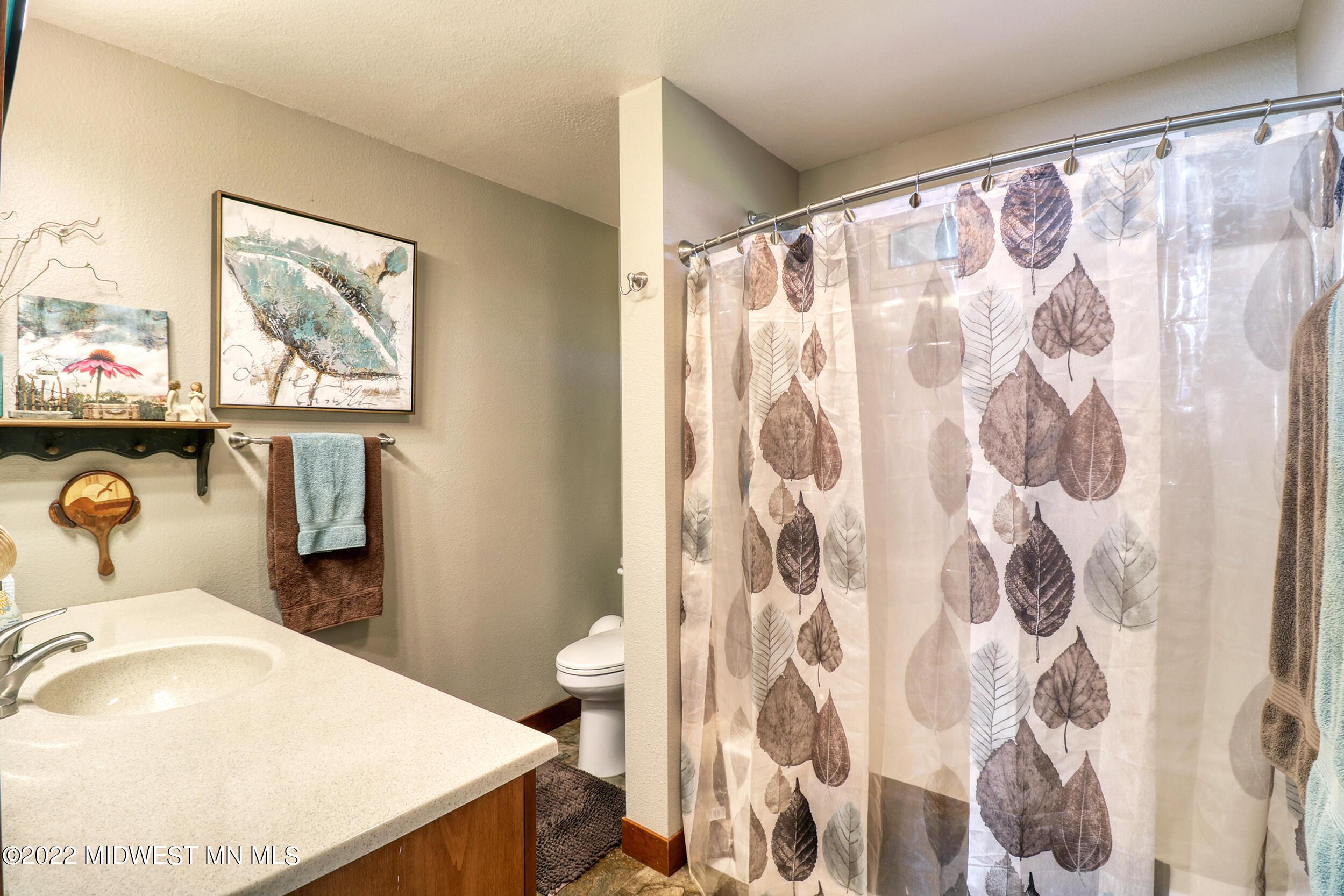 Bathroom1_3