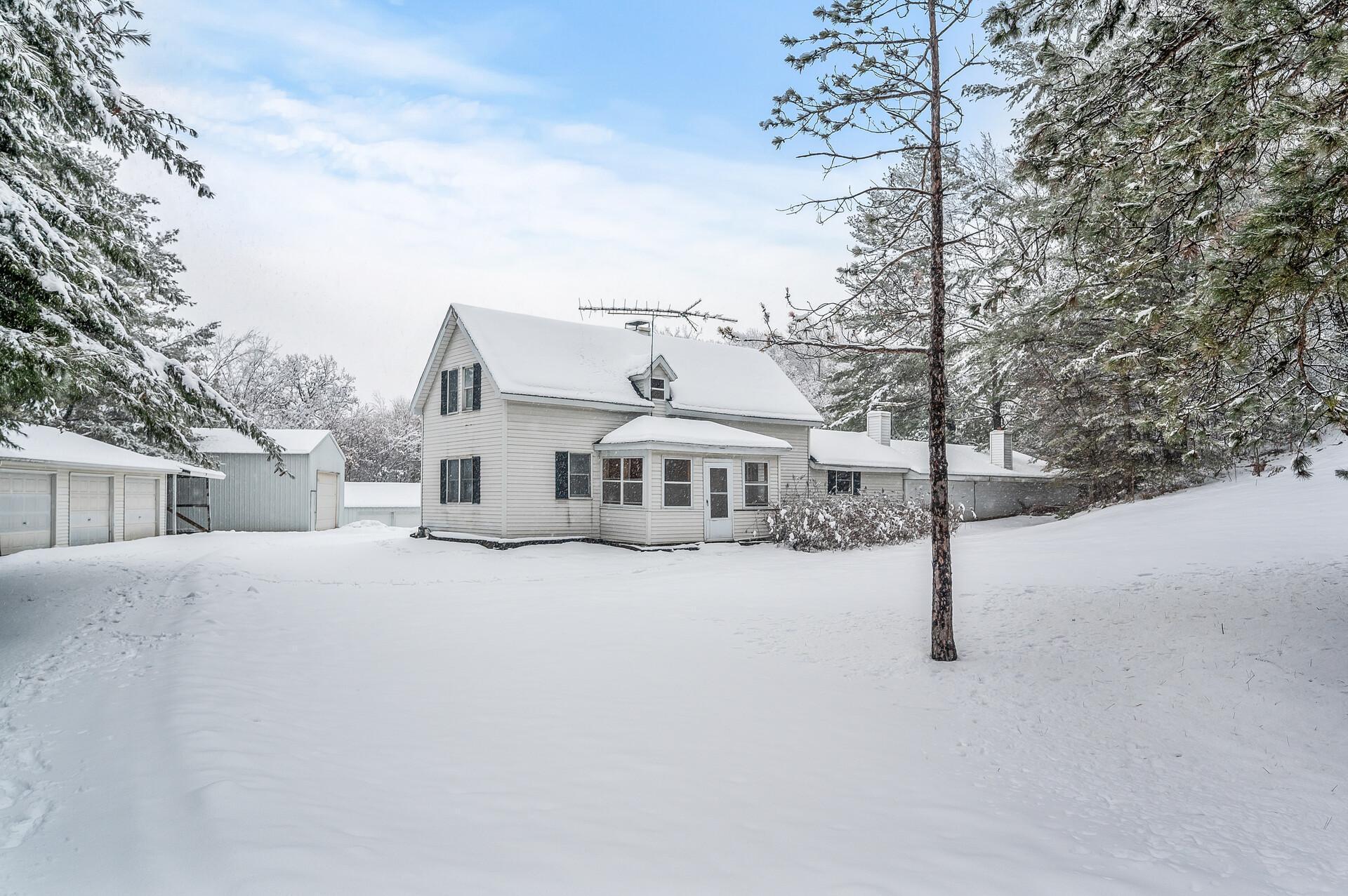 Photo for 588 125th Avenue, Hudson, WI 54016 - Listing #6317443 588 125th Avenue, Hudson, WI 54016