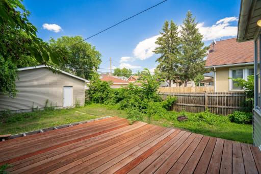 919 Lawson Ave E MLS-6.jpg