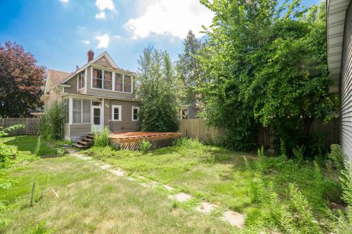 919 Lawson Ave E MLS-4.jpg