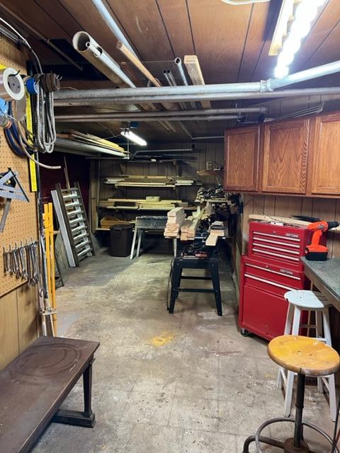 basement work area 2.jpg
