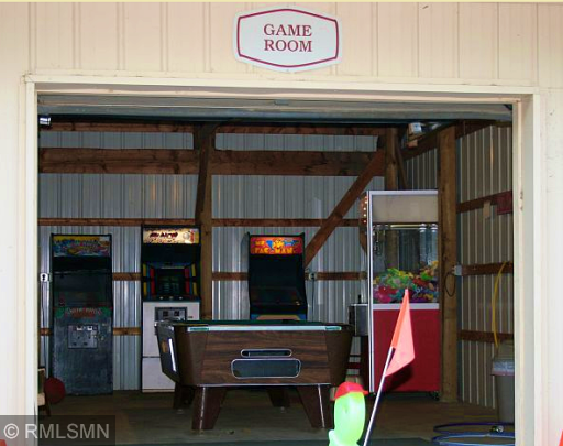 Game room (association area)