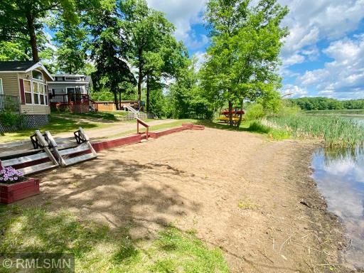 Sandy beach!! (association space)