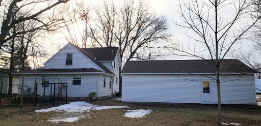 193 3rd Avenue NW, Wells, MN 56097