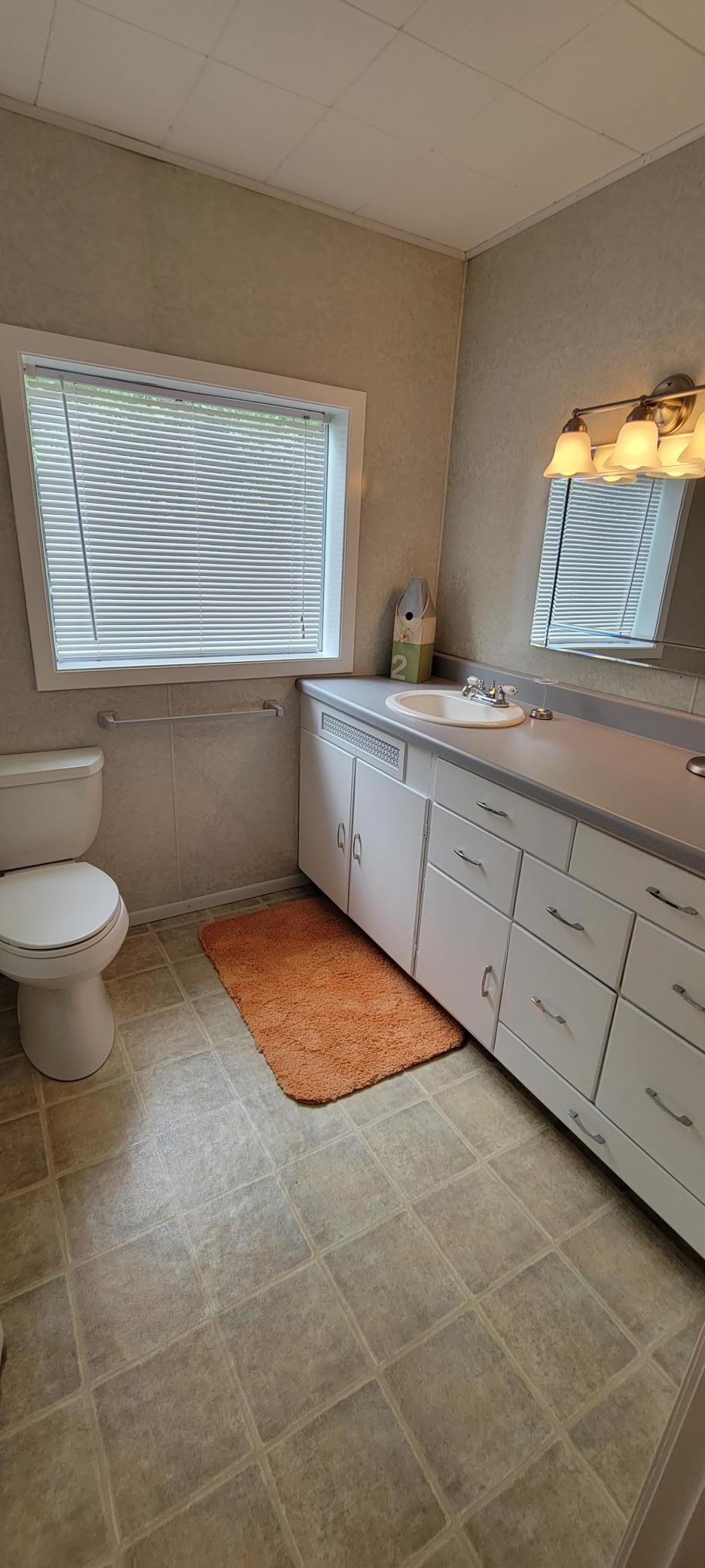 Bunkhouse Bathroom.jpg