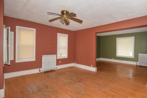 1810 Bryant Avenue N, Minneapolis, MN 55411
