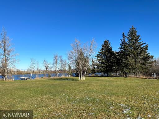 780 Rivard River Drive SE, Baudette, MN 56623