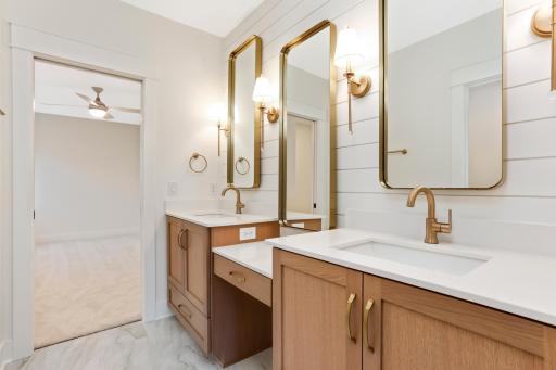 7656 Longview Lane, Prior Lake, MN 55372