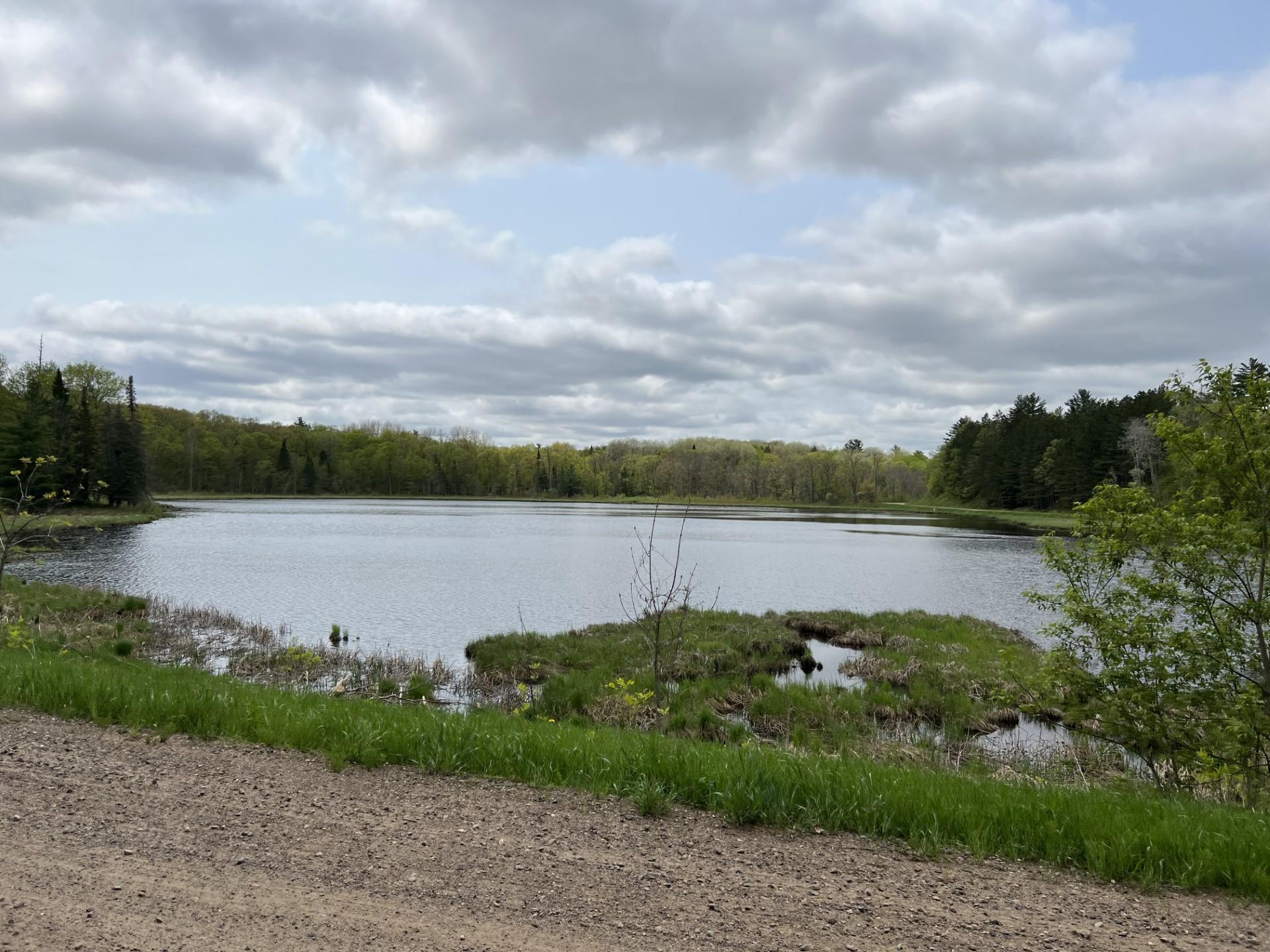 10 acre camp lake - buildable area, county set back is 150 ft from the lake .