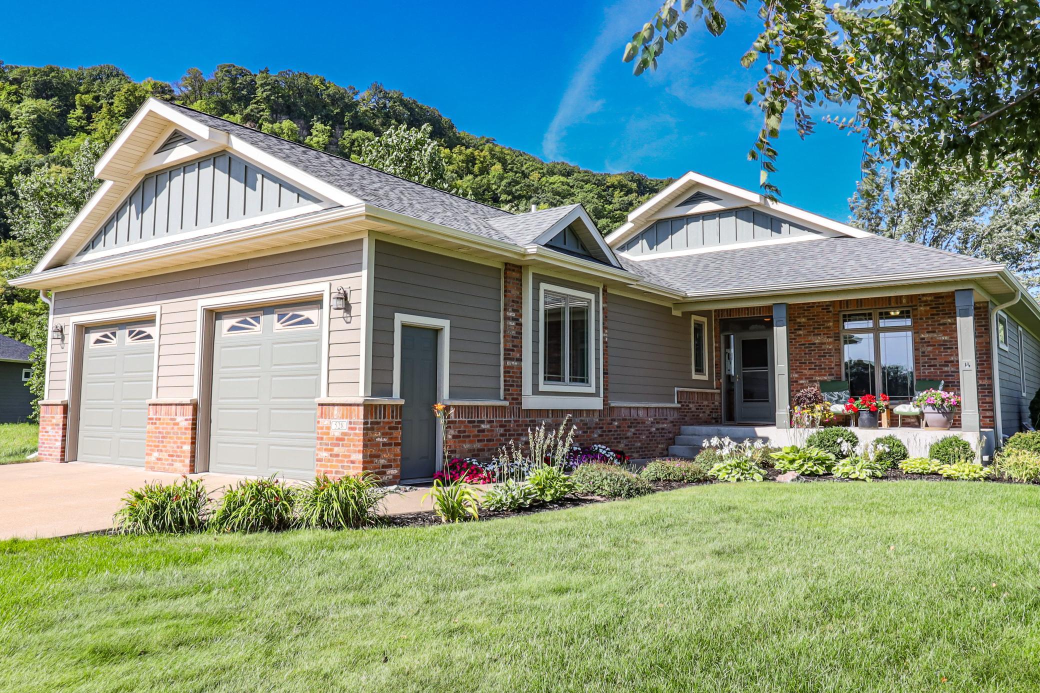 Photo for 528 Cottonwood Circle, Lake City, MN 55041 - Listing #6417532 528 Cottonwood Circle, Lake City, MN 55041