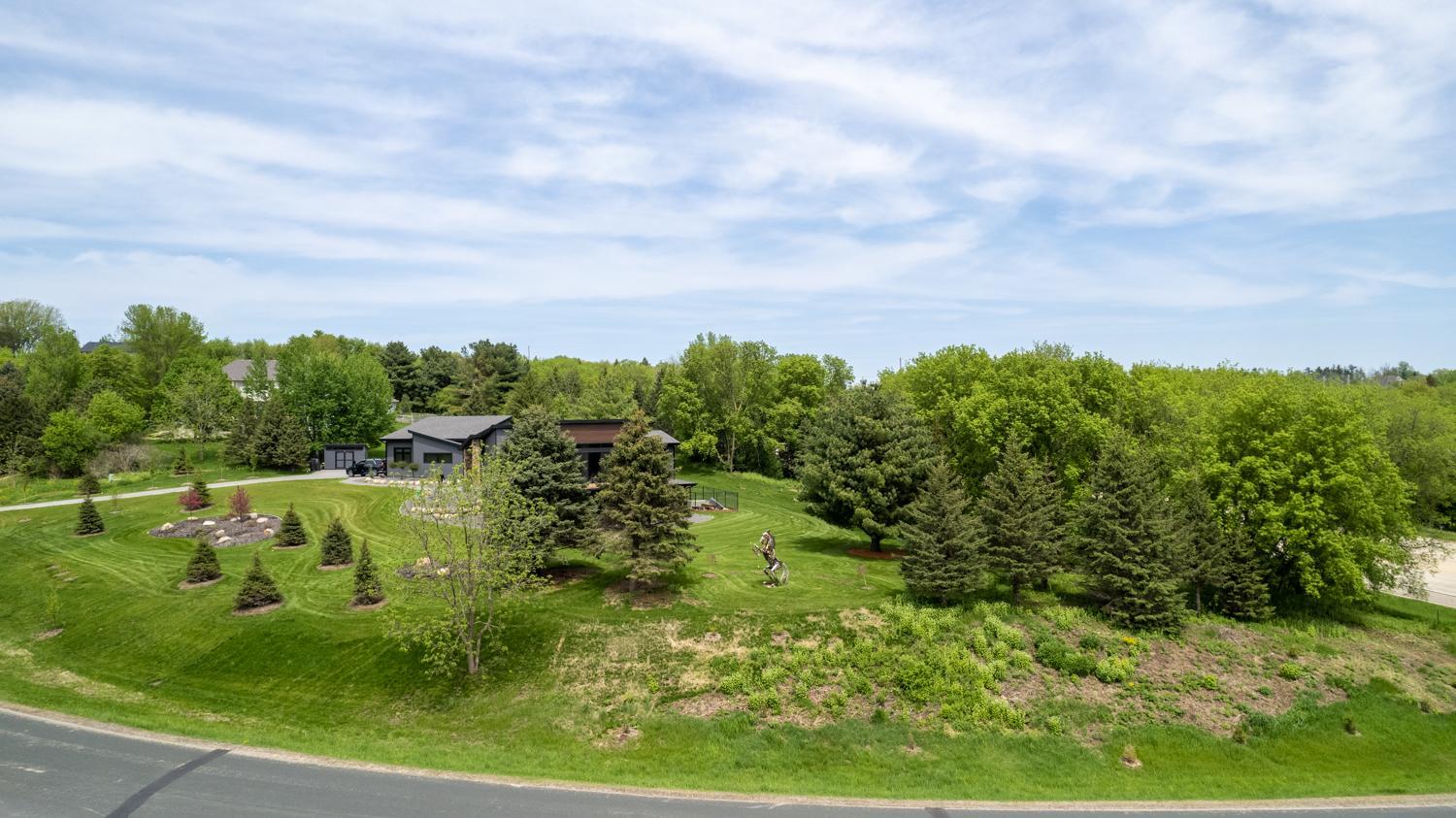 Photo for 980 Historic Drive SW, Rochester, MN 55902 - Listing #6369546 980 Historic Drive SW, Rochester, MN 55902