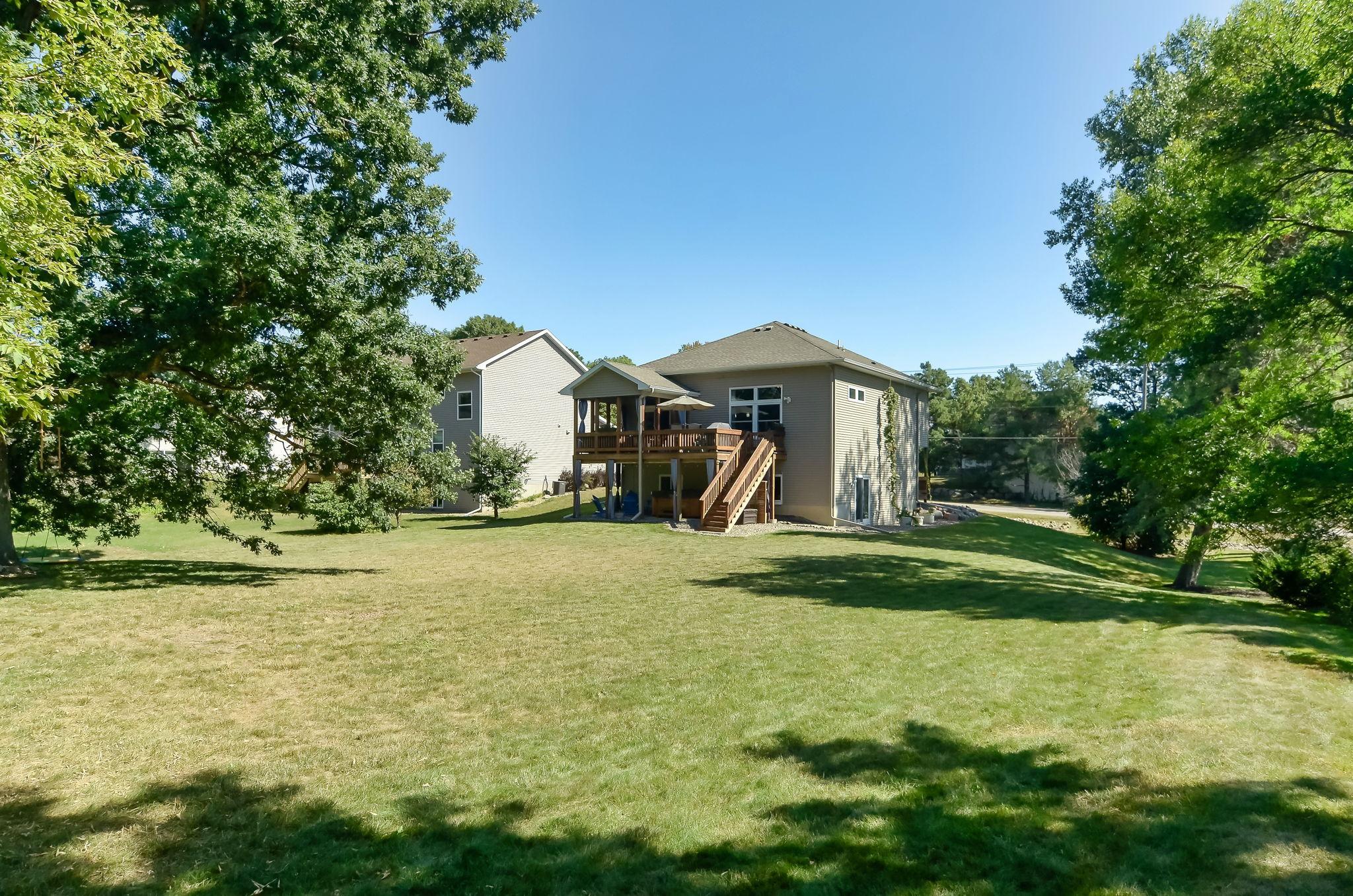 Photo for 2468 Tower Drive, Woodbury, MN 55125 - Listing #6433550 2468 Tower Drive, Woodbury, MN 55125