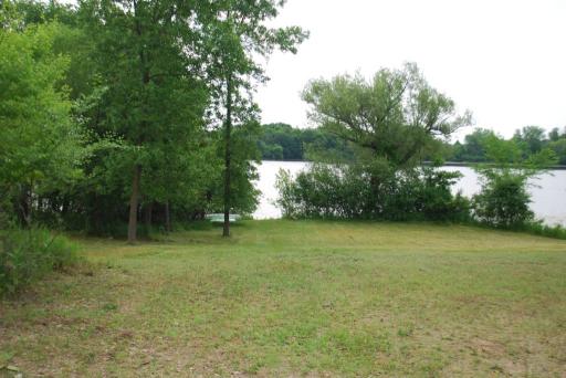 - Co Rd 9 NE, New London, MN 56273