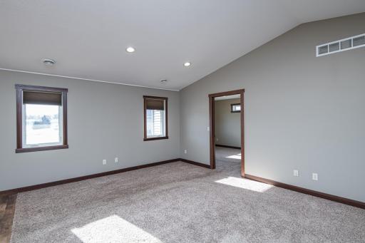 Photo for 800 N Park Lane, Spring Valley, MN 55975 - Listing #6137578 800 N Park Lane, Spring Valley, MN 55975