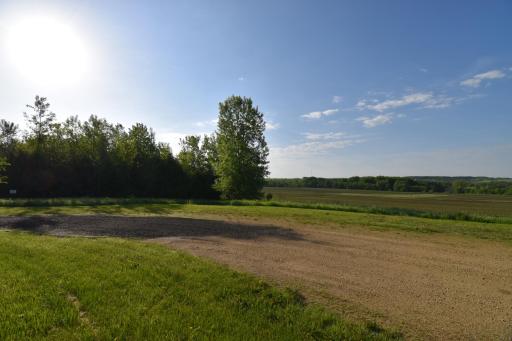 683 County Road T, Hammond, WI 54015