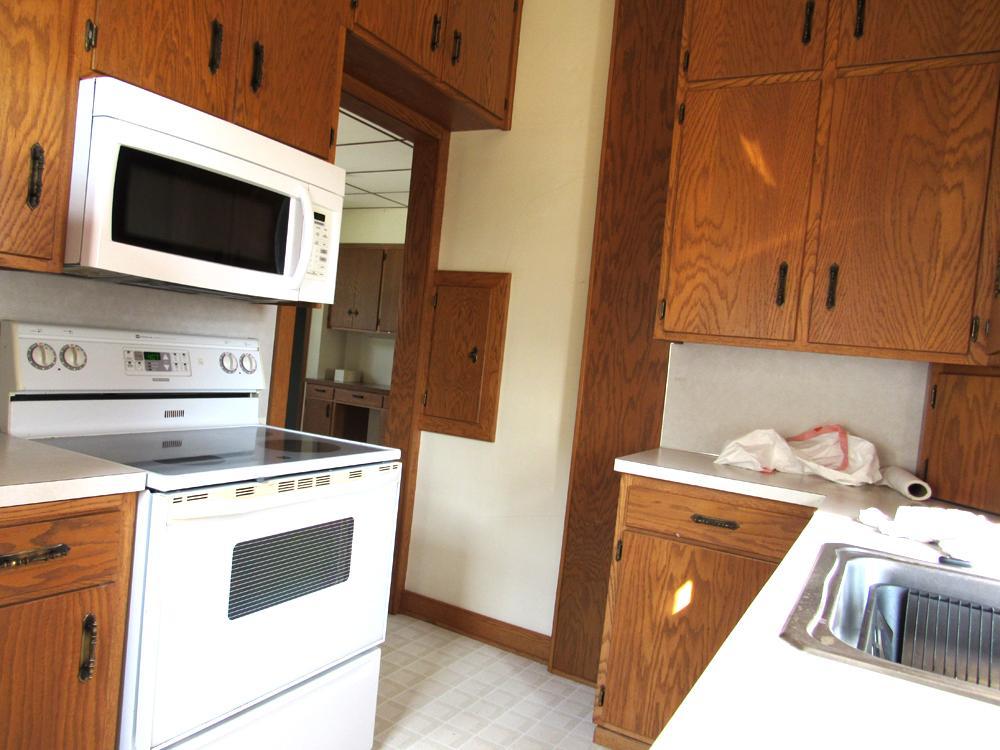 kitchen2.jpg